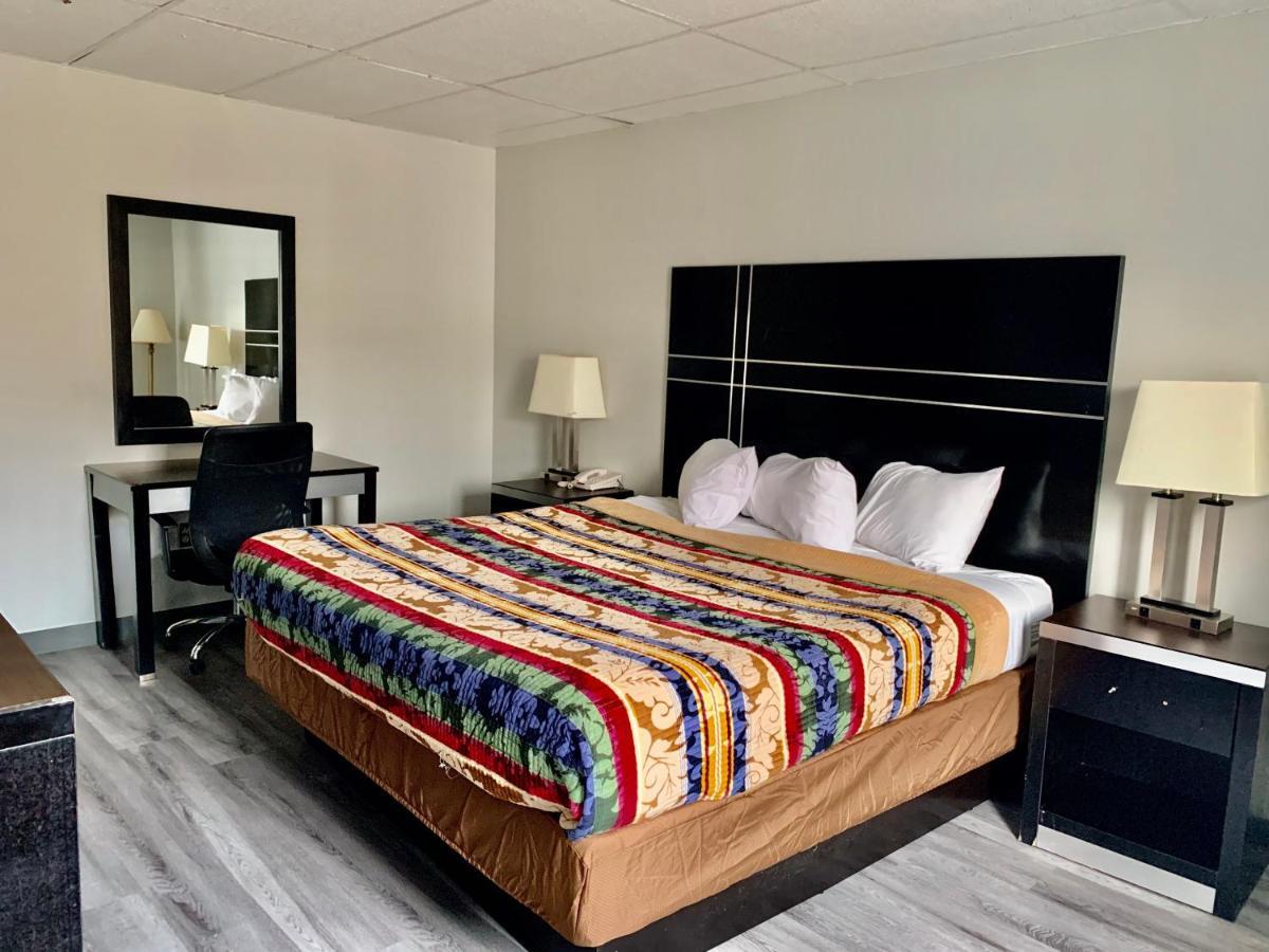 Tappan Zee Hotel West Nyack Bagian luar foto