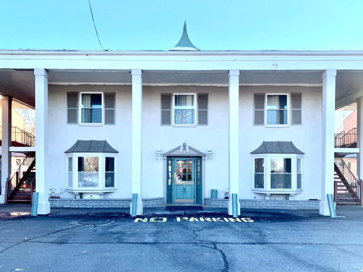 Tappan Zee Hotel West Nyack Bagian luar foto
