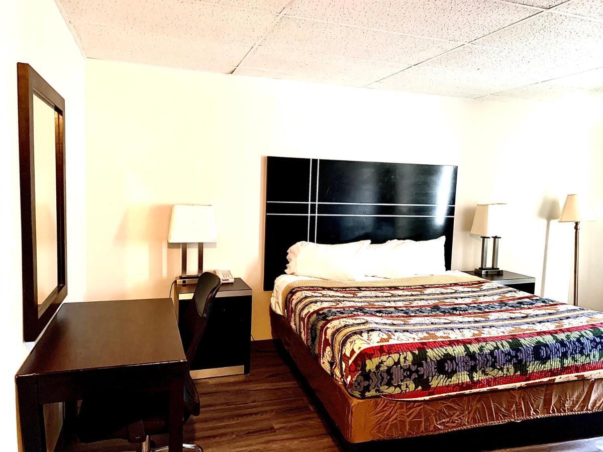 Tappan Zee Hotel West Nyack Bagian luar foto