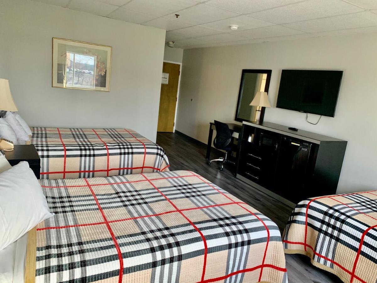 Tappan Zee Hotel West Nyack Bagian luar foto