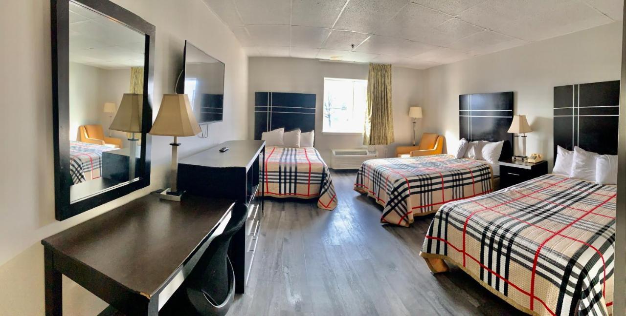 Tappan Zee Hotel West Nyack Bagian luar foto