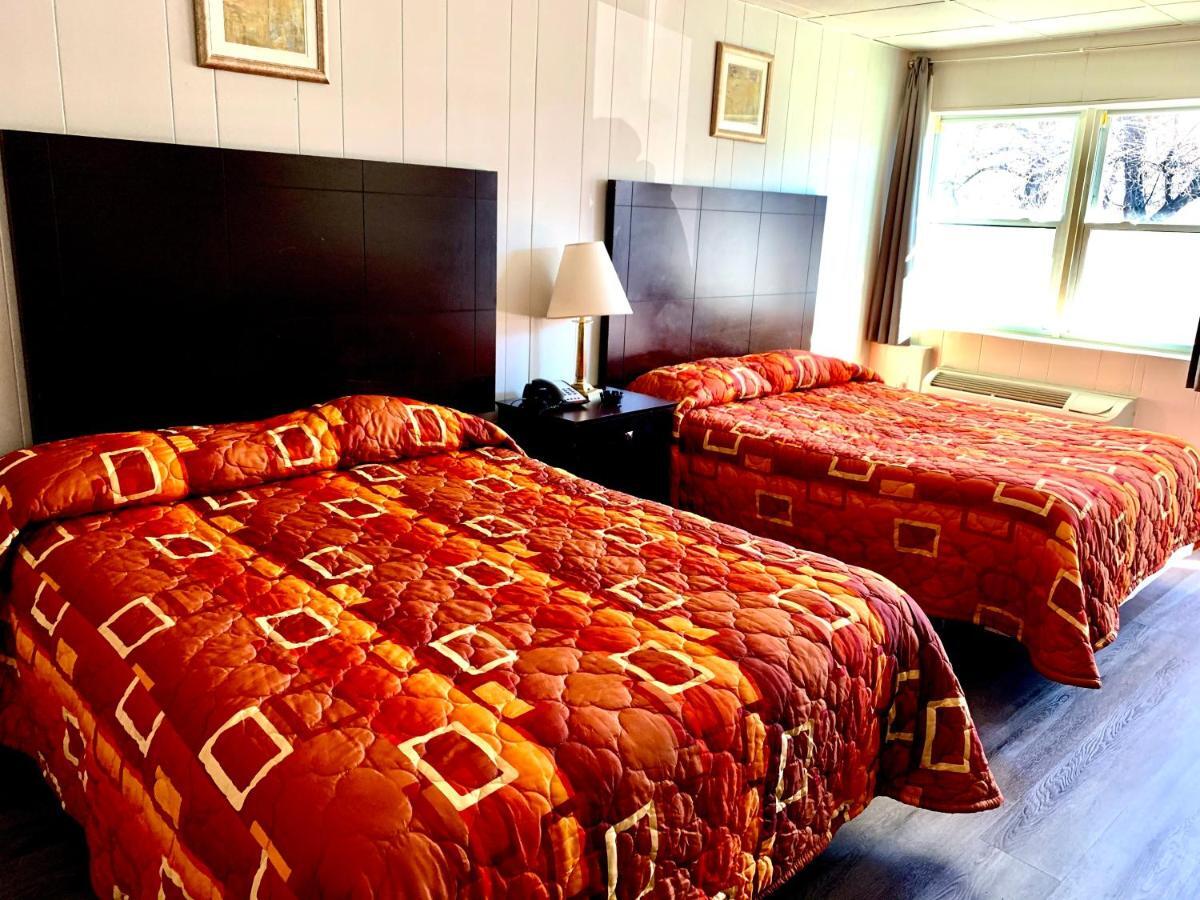 Tappan Zee Hotel West Nyack Bagian luar foto